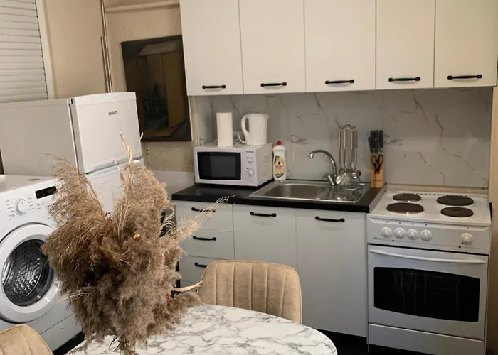 Citynest Apartments, 3-minute Walk From The Skanderbeg Square * تيرانا