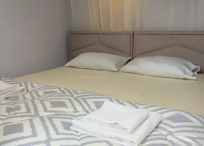 شقة Citynest Apartments, 3-minute Walk From The Skanderbeg Square تيرانا